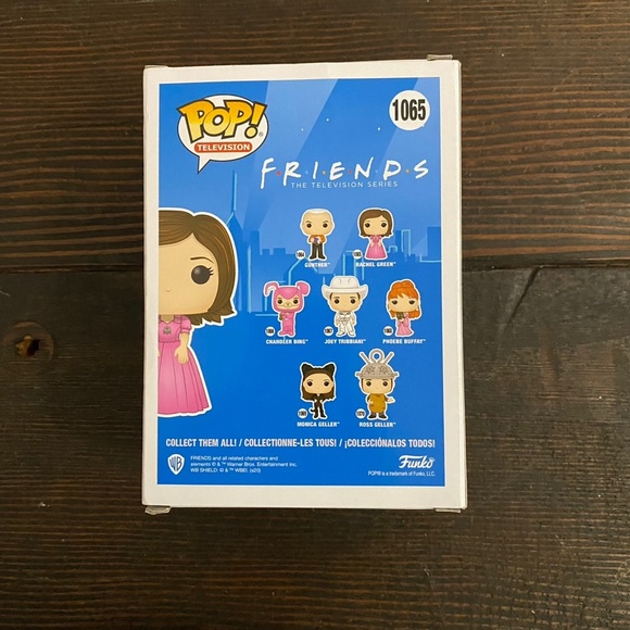 NIB Rachel Green Funko Pop #1065 "The One with Barry and Mindy's Wedding" S2E24 - Picture 3 of 9